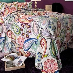 Twin quilt and 1 sham